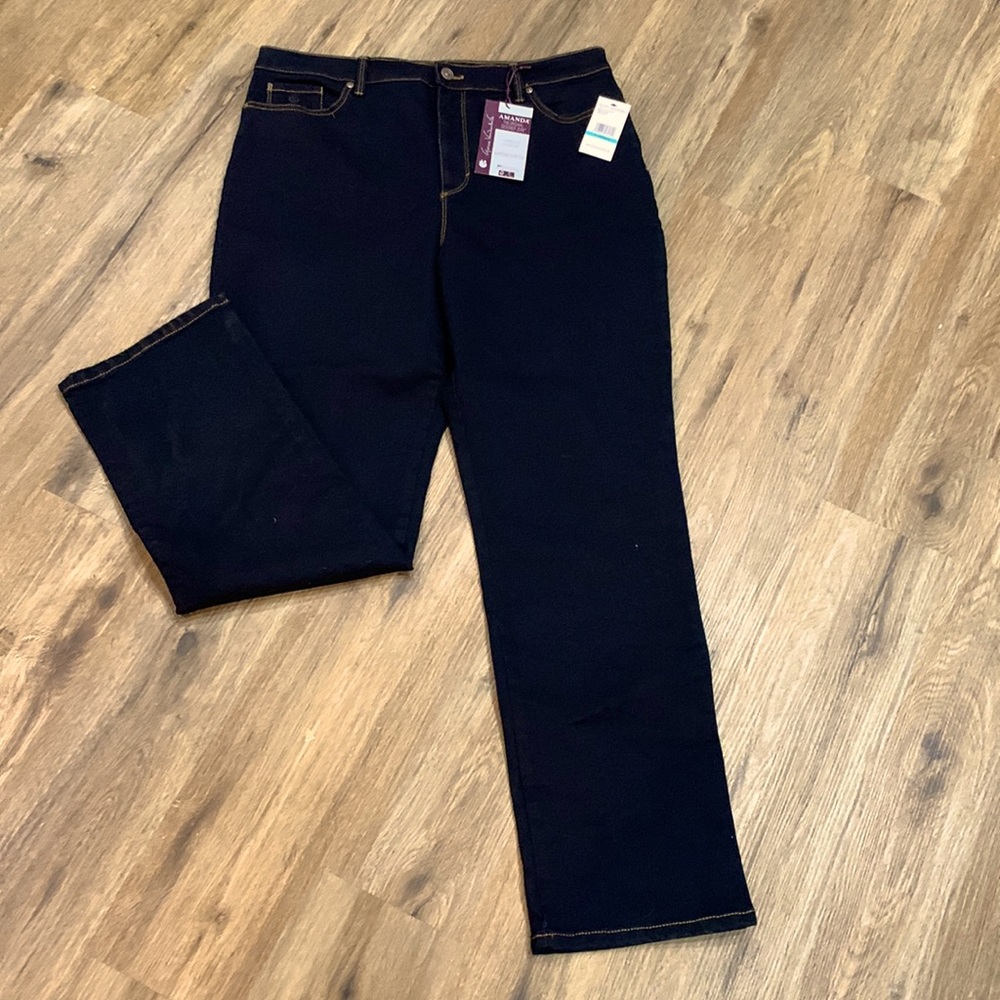 New with tags Jeans